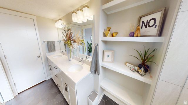 11779 S WINDCROFT CT, Sandy, UT 84092