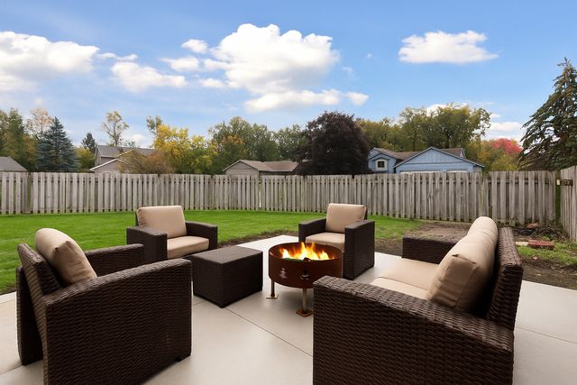 13391 Zarthan Circle, Savage, MN 55378