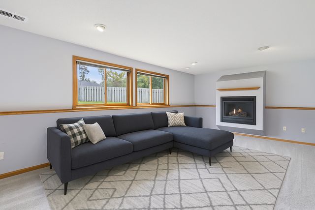 13391 Zarthan Circle, Savage, MN 55378