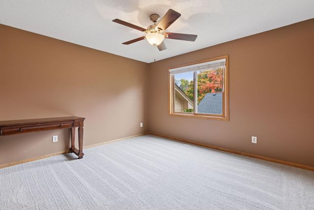 13391 Zarthan Circle, Savage, MN 55378