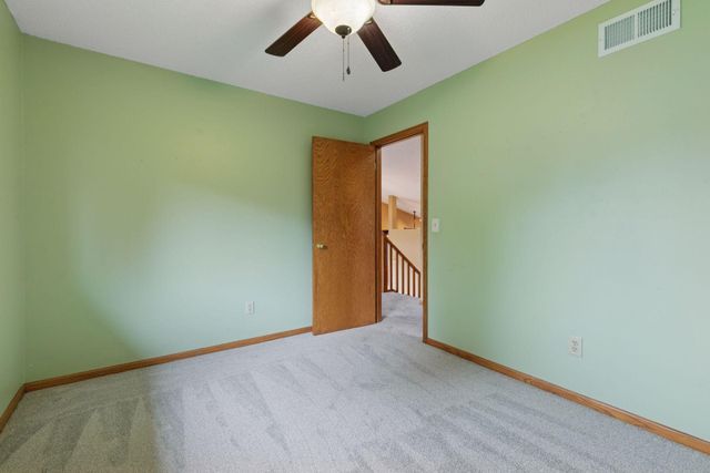 13391 Zarthan Circle, Savage, MN 55378