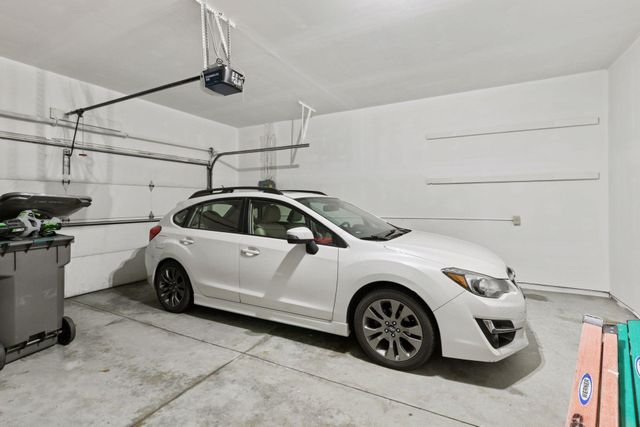 13391 Zarthan Circle, Savage, MN 55378