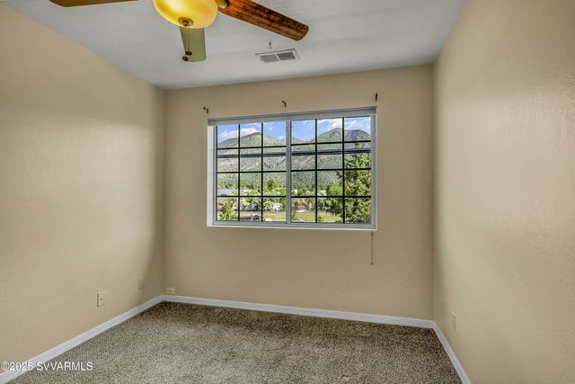 4100 E VILLAGE Circle, Flagstaff, AZ 86004