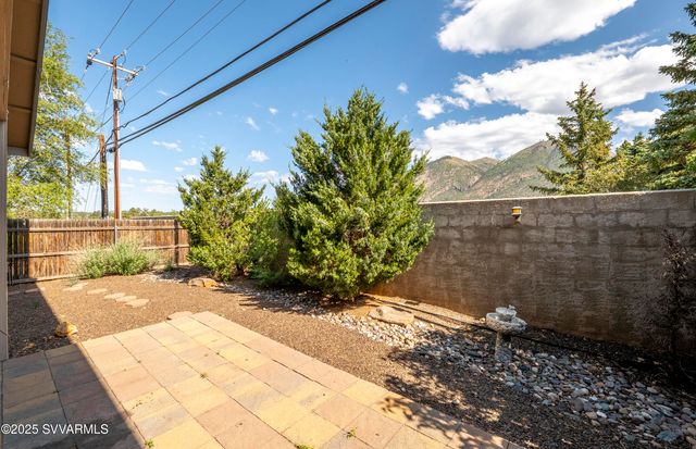4100 E VILLAGE Circle, Flagstaff, AZ 86004