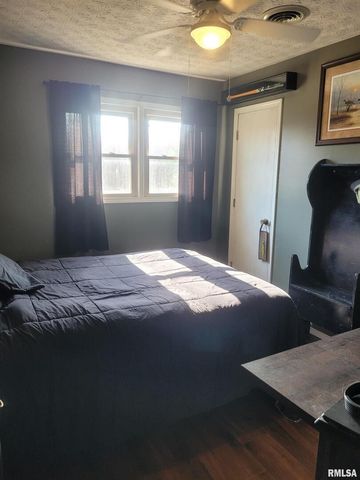 11968 E Goshen Meadows Road, Mt Vernon, IL 62864