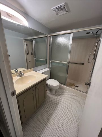 835 18th Street 409, Vero Beach, FL 32960