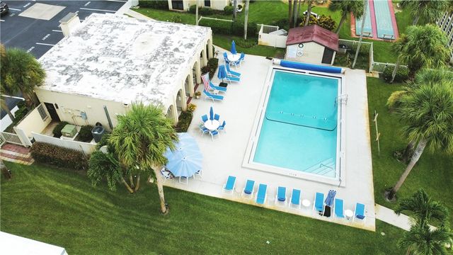 835 18th Street 409, Vero Beach, FL 32960