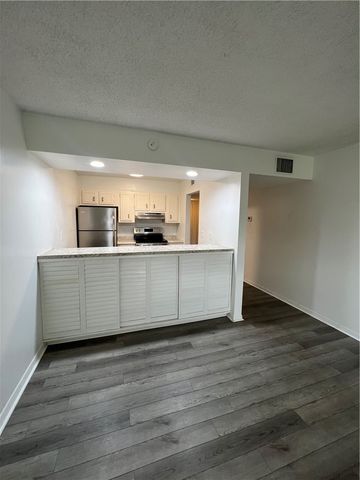 835 18th Street 409, Vero Beach, FL 32960