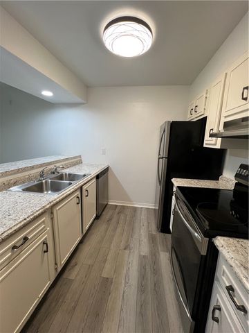 835 18th Street 409, Vero Beach, FL 32960
