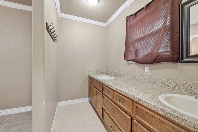 2323 Avenue A, Nederland, TX 77627