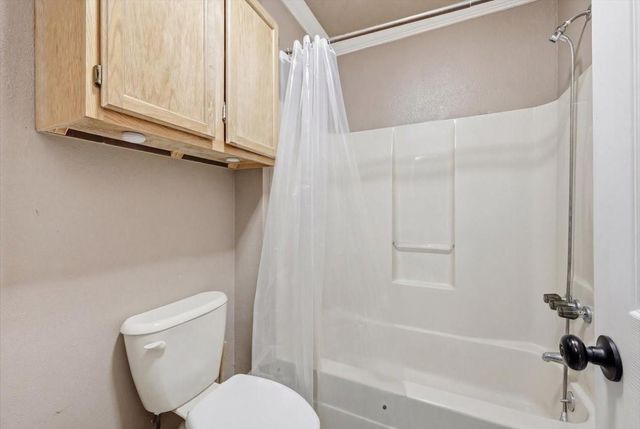 2323 Avenue A, Nederland, TX 77627