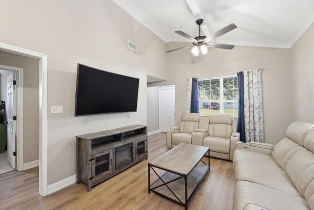 2323 Avenue A, Nederland, TX 77627