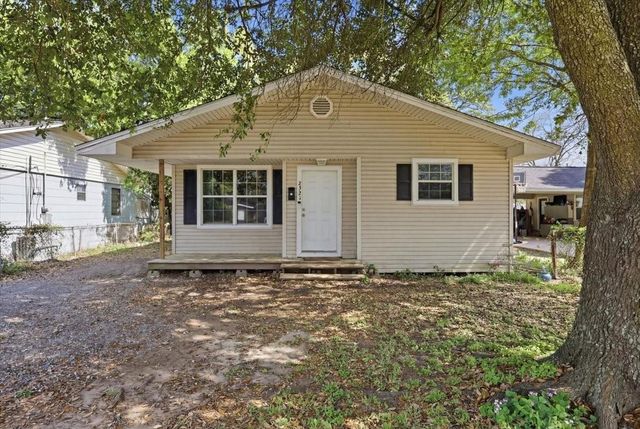 2323 Avenue A, Nederland, TX 77627