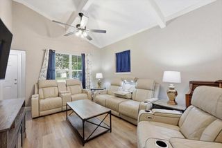 2323 Avenue A, Nederland, TX 77627