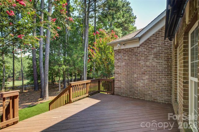 16815 Crosshaven Drive, Charlotte, NC 28278