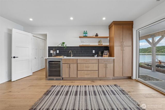 12582 Riviera Place NE, Seattle, WA 98125