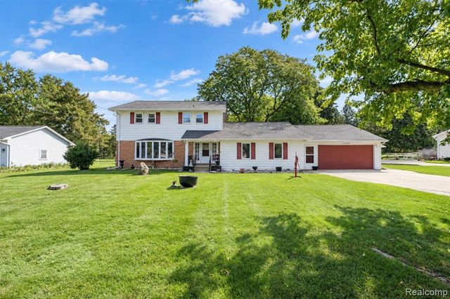 11462 Vista Drive, Fenton, MI 48430