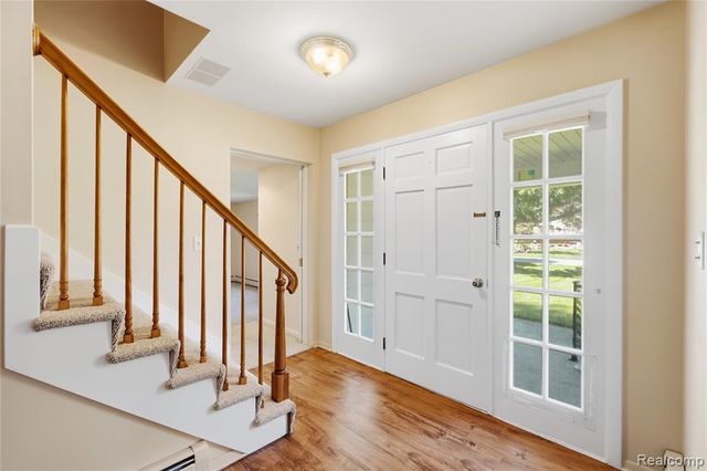 11462 Vista Drive, Fenton, MI 48430