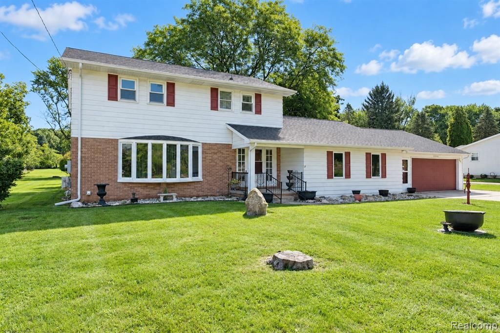 11462 Vista Drive, Fenton, MI 48430