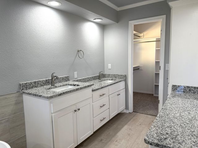 9710 Louisville Avenue, Lubbock, TX 79423