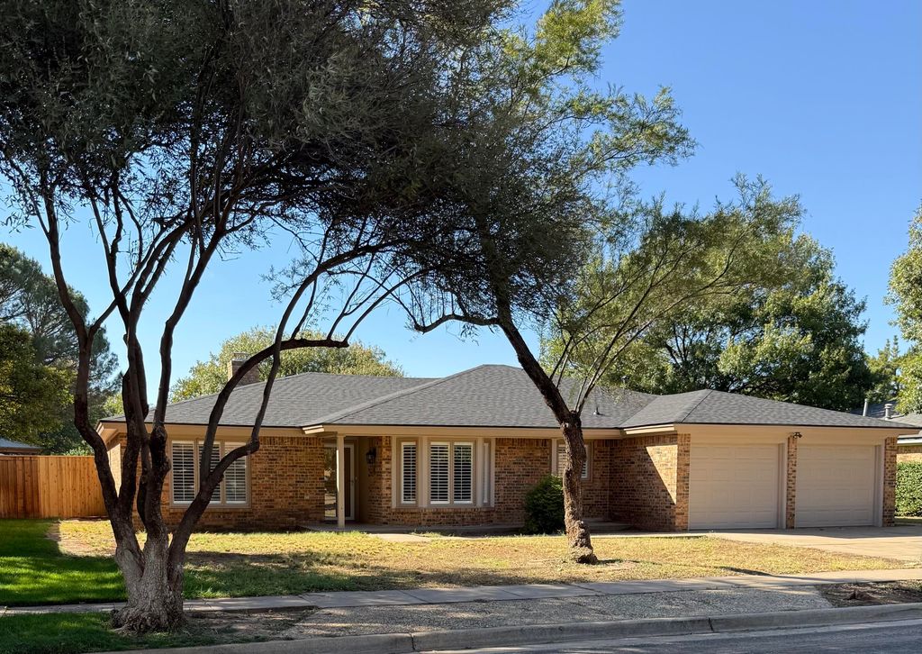 9710 Louisville Avenue, Lubbock, TX 79423