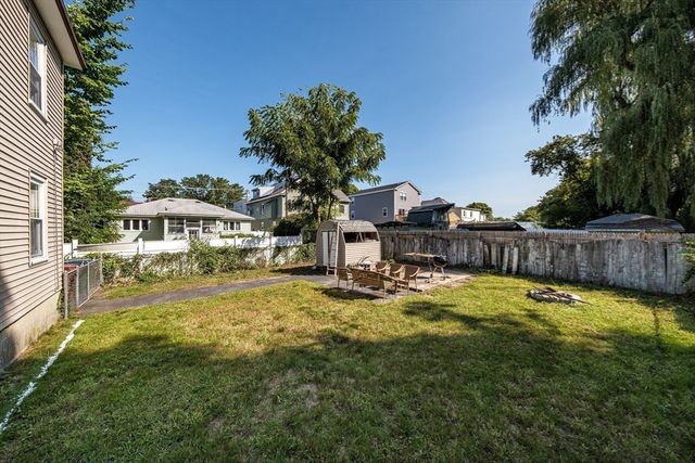 51 Rosemont St 2, Lowell, MA 01854