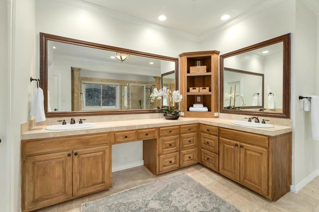 2900 Meandering River CT, Austin, TX 78746