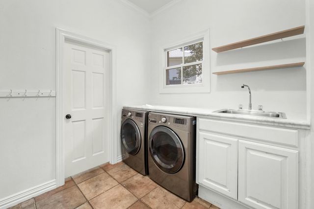 2900 Meandering River CT, Austin, TX 78746