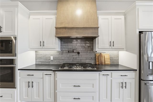 3731 Bitterroot Street, Bentonville, AR 72712