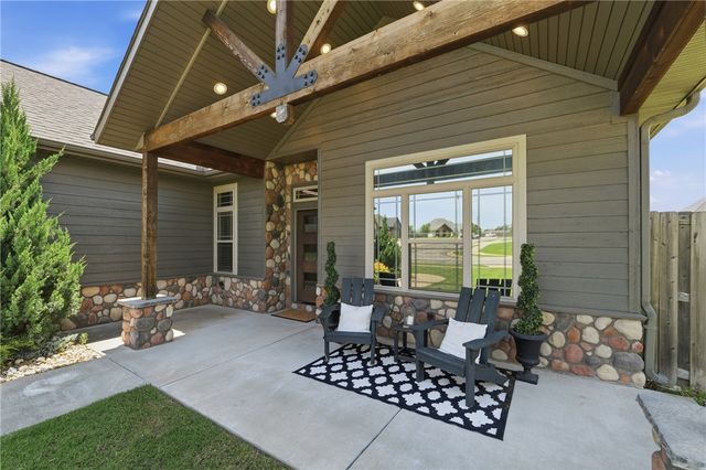 3731 Bitterroot Street, Bentonville, AR 72712