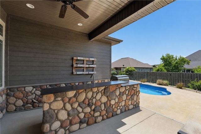 3731 Bitterroot Street, Bentonville, AR 72712