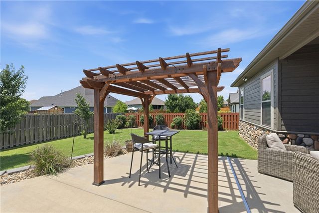 3731 Bitterroot Street, Bentonville, AR 72712