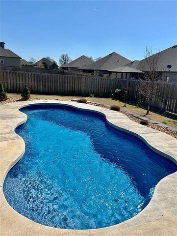 3731 Bitterroot Street, Bentonville, AR 72712