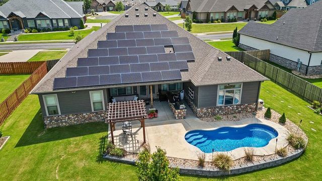 3731 Bitterroot Street, Bentonville, AR 72712