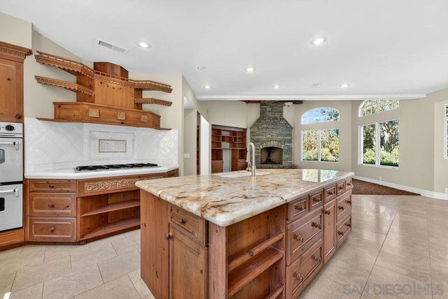 14104 Dalia Drive, Rancho Santa Fe, CA 92067