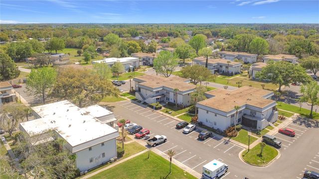 122 WINDTREE LANE O-204, Winter Garden, FL 34787