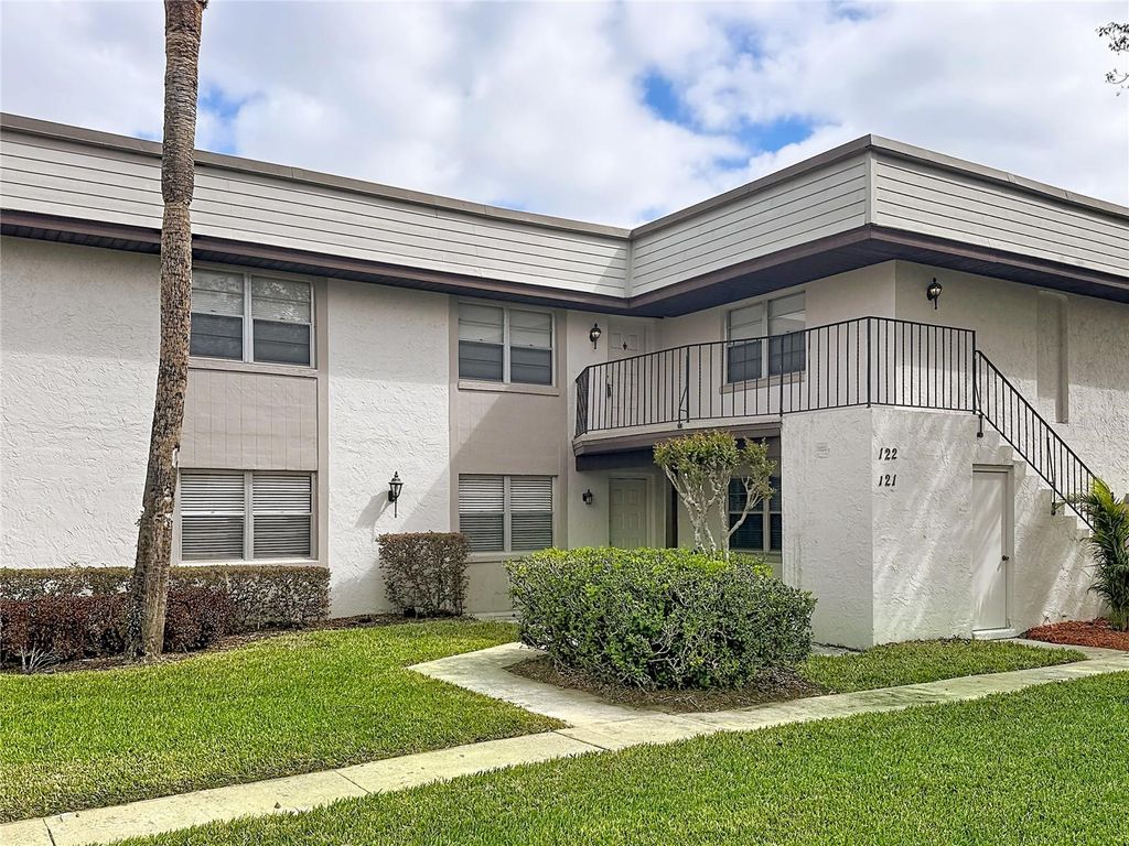 122 WINDTREE LANE O-204, Winter Garden, FL 34787