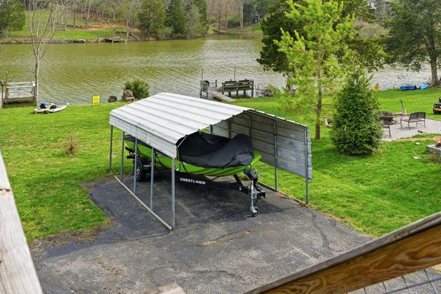 1337 Beaver Lake Road, Lawrenceburg, KY 40342