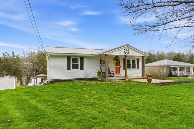 1337 Beaver Lake Road, Lawrenceburg, KY 40342