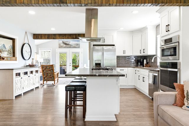 1337 Beaver Lake Road, Lawrenceburg, KY 40342