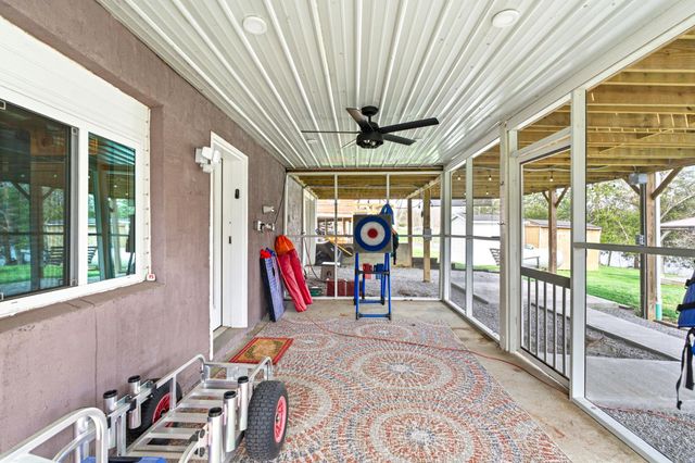 1337 Beaver Lake Road, Lawrenceburg, KY 40342