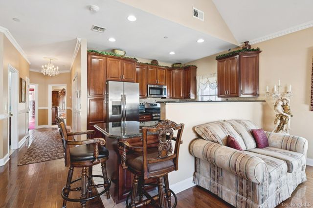 110 Kenneth Court, Amityville, NY 11701