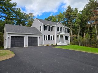 4 Bella Path, Middleboro, MA 02346