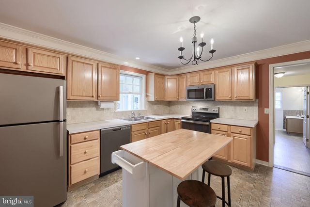 348 SQUIRE LN, Lititz, PA 17543