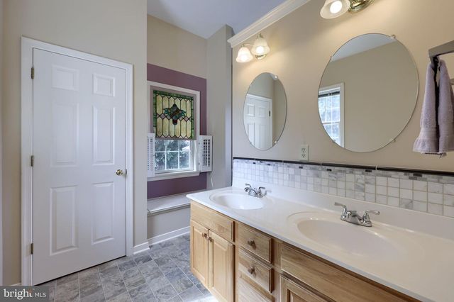 348 SQUIRE LN, Lititz, PA 17543