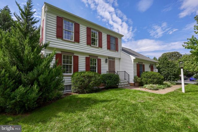 348 SQUIRE LN, Lititz, PA 17543