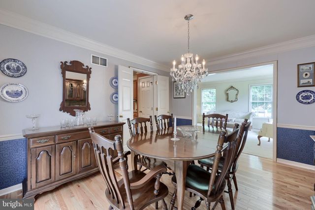348 SQUIRE LN, Lititz, PA 17543