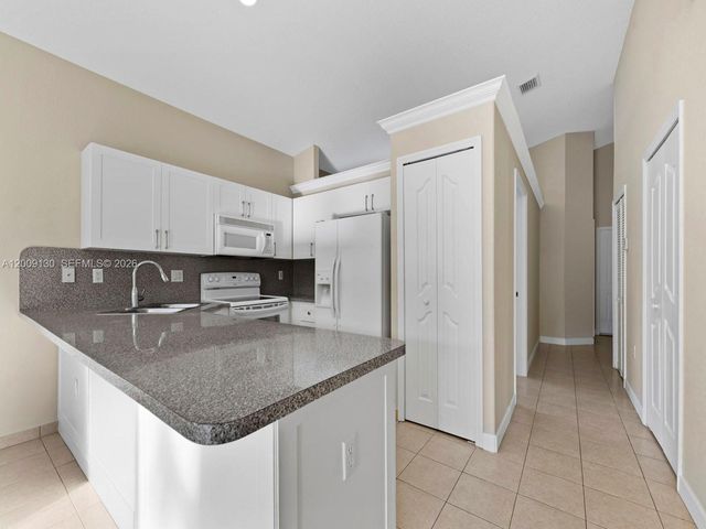 704 SE 14th Place, Homestead, FL 33033