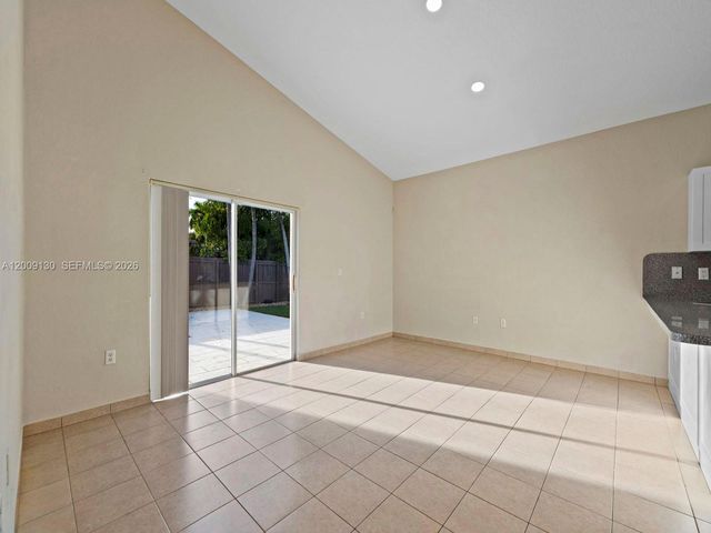 704 SE 14th Place, Homestead, FL 33033