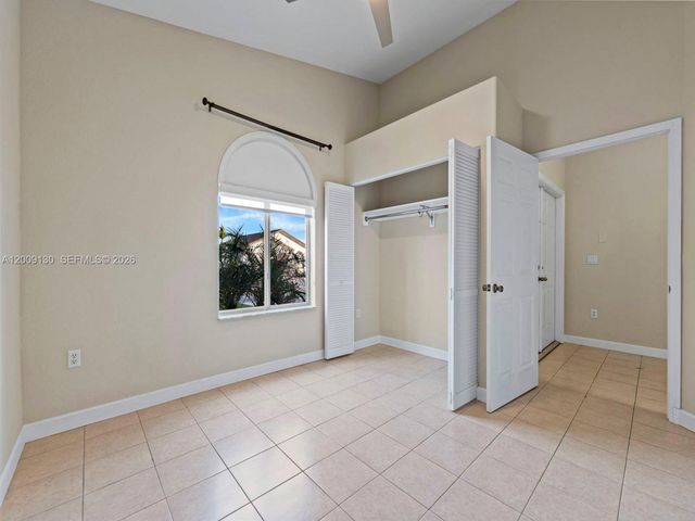 704 SE 14th Place, Homestead, FL 33033